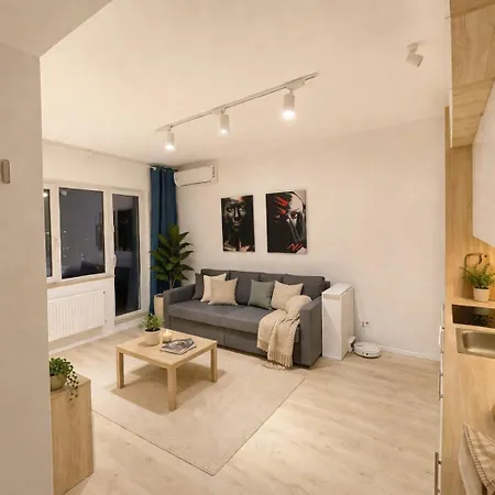 Instastay Apartment *